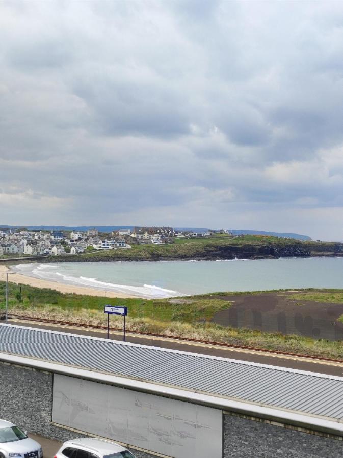 6 Golf Terrace - Portrush By The Sea Leilighet Eksteriør bilde